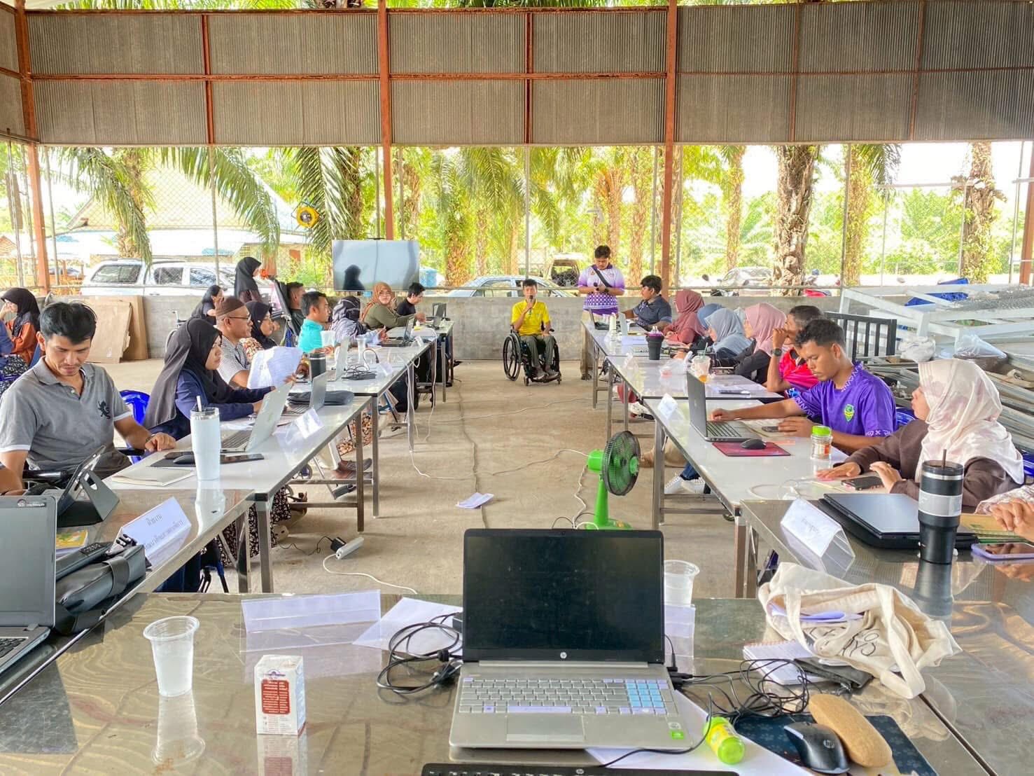 ประชุมเชิงปฏิบัติการ ในวันที่สอง “ก้าวเดินหน้าก้าวต่อสู่ความยั่งยืน” 