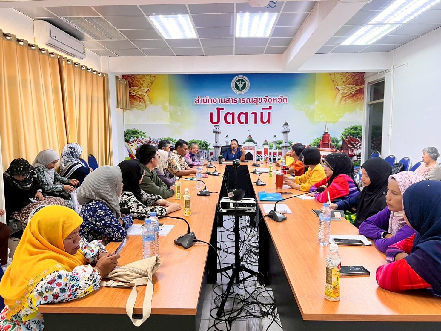 เข้าประชุมติดตามผลงานร่วมกับ นางปาริชาติ แก้วทองประคำ นักวิชาการสาธารณสุขชำนาญการ สำนักงานสาธารณสุขจังหวัดปัตตานี 